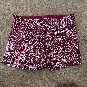 NWOT Under Armour Womans Bike Shorts, Medium